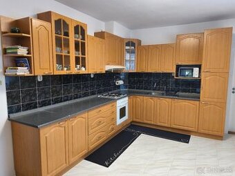 Predám komplet kuchynskú linku + spotrebiče