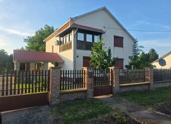 🏡 Prostorný RD s velkým pozemkem na Banátu