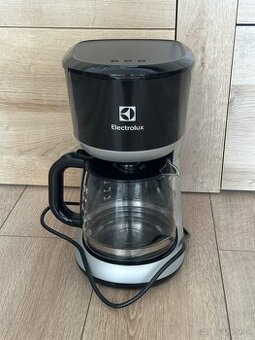 Prekvapkávací kávovar Electrolux love your day