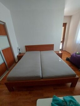 Manželská posteľ 180x200