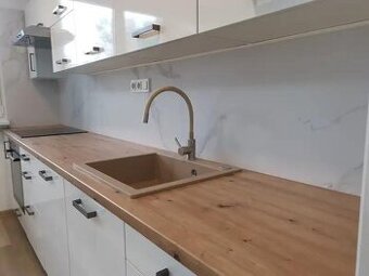 Krásny svetlý 2 izbový byt na predaj v Trenčianskych Teplici