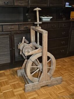 Predám historický kolovrátok