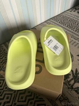 Adidas Yeezy Slide papuče