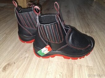 Bezpečnostná pracovná obuv Talianskej výroby