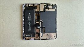 Apple iPhone 11 - na diely, bez základnej dosky