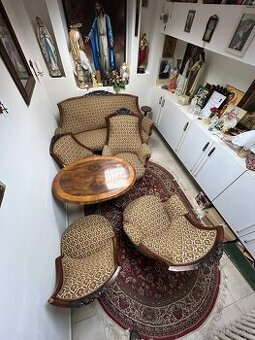 Starožitny nábytok Biedermeier