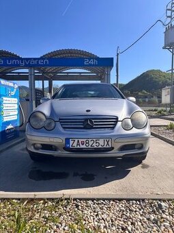 Mercedes-Benz C180