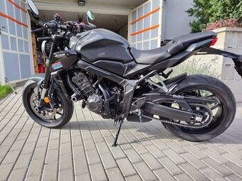 Honda CB650R - rezervovana