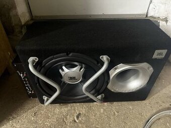 subwoofer JBL