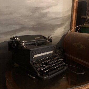 Pisaci stroj Olivetti