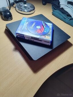Predám playstation 4 slim 1 tb