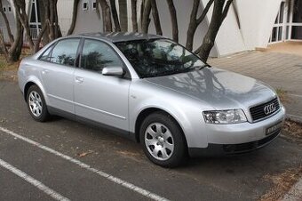 Kupím pravé predné dvere na Audi A4 B6