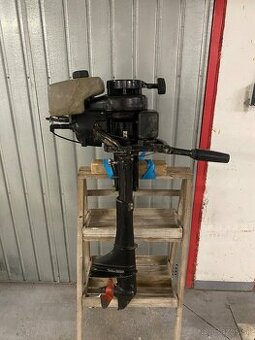 Predám závesný lodný motor Tomos 3hp