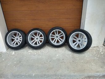 5x112 R18 VW Passat 235/45 R18