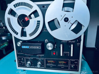 kotucovy magnetofon AKAI predany