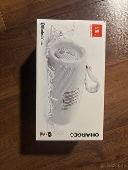 JBL Charge 6 - Air pods 4
