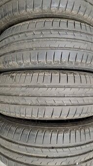 Predám 4ks pekné letné 185/60r15-84H Dunlop