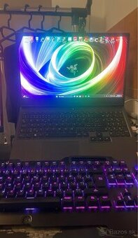 herný notebook Lenovo