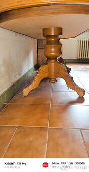 Predám dva  stoly masivne - 1