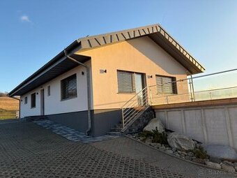 Rodinný dom na dlhodobý prenájom - 1