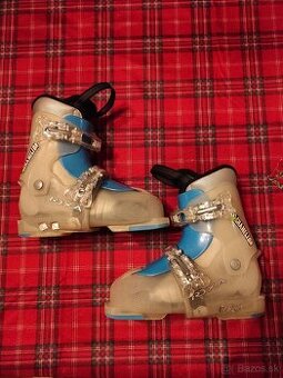 Predám detské rastúce lyžiarky Roxa (29-34)