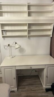 Písací stôl ikea