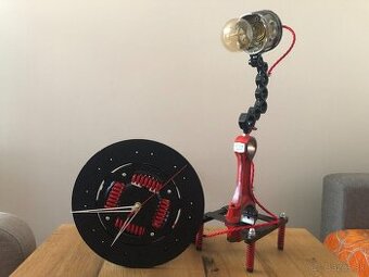 🔥 Industriálny set : Unikátna "Piston" lampa & Hodiny