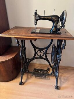 Starozitny sijaci stroj PFAFF