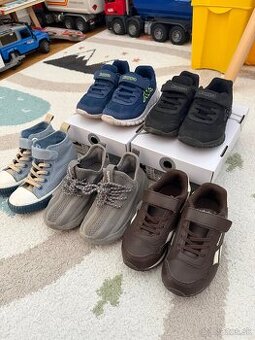 Chlapčenské topánky veľkosť 26-27