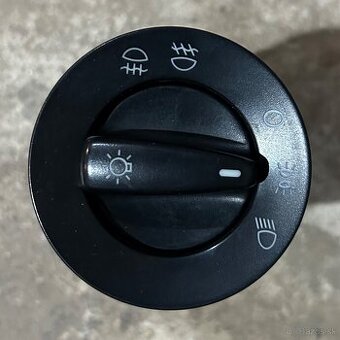 Vypínač svetiel golf 4 octavia 1 leon 1 bora