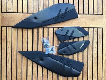 YAMAHA X-max protismykova stupacka