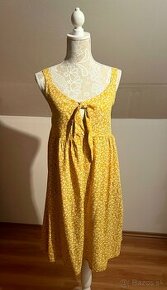 Žlté kvietkované šaty, 36