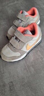 Tenisky nike 26