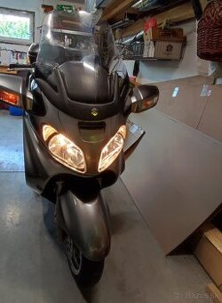Suzuki Burgman AN 650