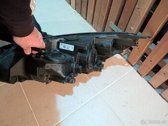 Svetlomety Opel Astra K
