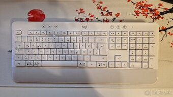 Logitech Signature K650 (Bluetooth + USB prijímač)