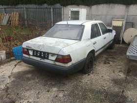 Mercedes W 124 - 1
