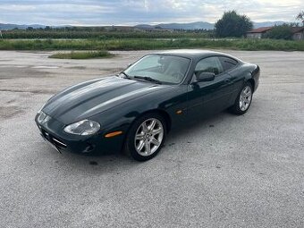 Jaguar xk v8