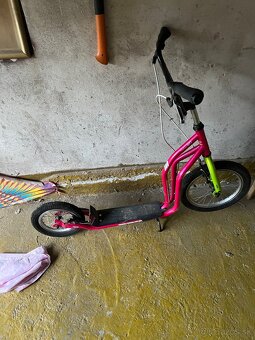 Kolobezka Yedoo city