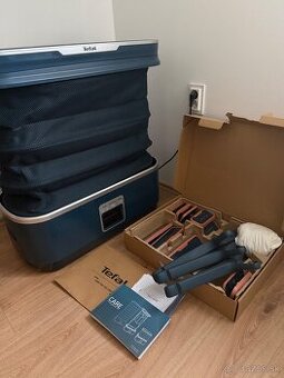 Stojanový naparovač odevov Tefal Care for You First YT2020E0