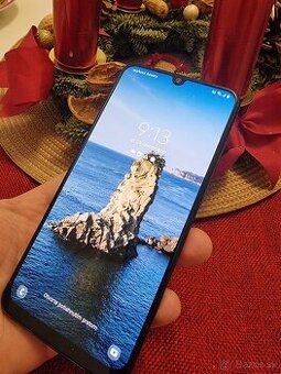Predám Samsung Galaxy A50 128gb 4gb ram