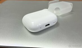 Apple AirPods Pro 2 2023 USB C - nové rok záruka - 1