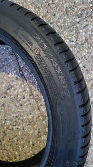 Pneumatiky Michelin Primacy HP 215 45 r17 ,Toyota corolla