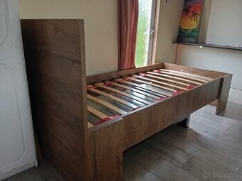 Posteľ 90x200 cm