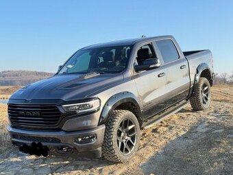 DODGE RAM 1500 5,7 HEMI 2022 GT 46 000 km NOVÁ CENA