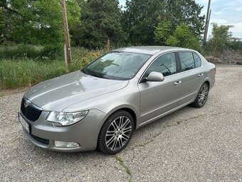 Skoda Superb 2.0 TDi DSG automat