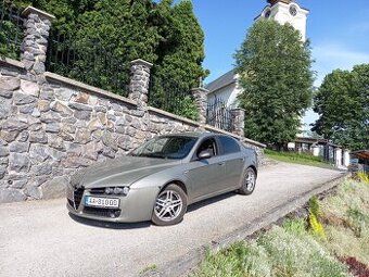 Predám Alfa Romeo 159 1.9jtdm 88kw