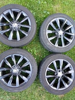 Škoda Fabia, Rapid 16"215/45 R16 letná sada