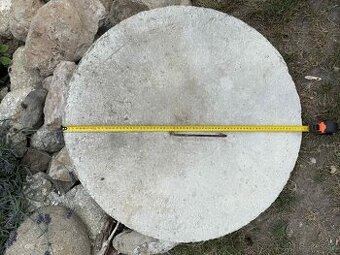 Betonovy poklop na zumpu 2ks