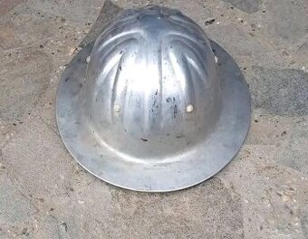 Prilba vrtarov ÖMV 60, 70 rokov.